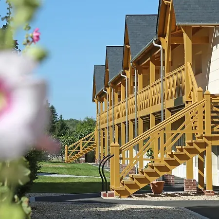 Hotel Domaine De Bertheauville